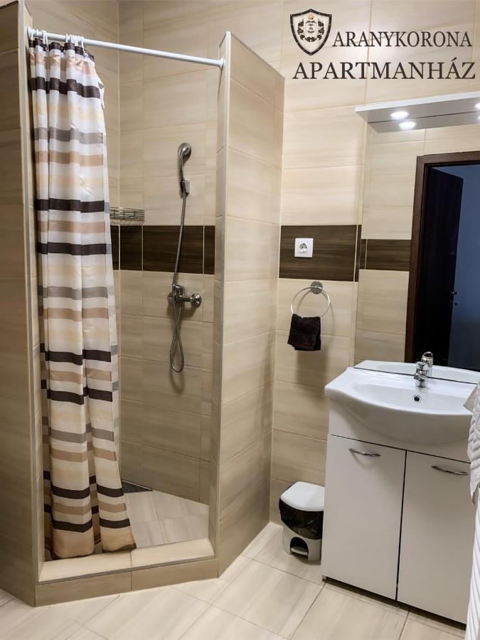 Aranykorona Apartmanhaz Mişcolţ Exterior foto