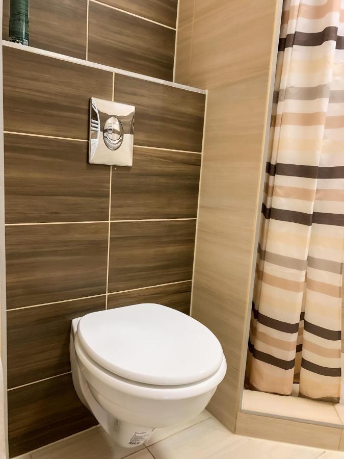 Aranykorona Apartmanhaz Mişcolţ Exterior foto