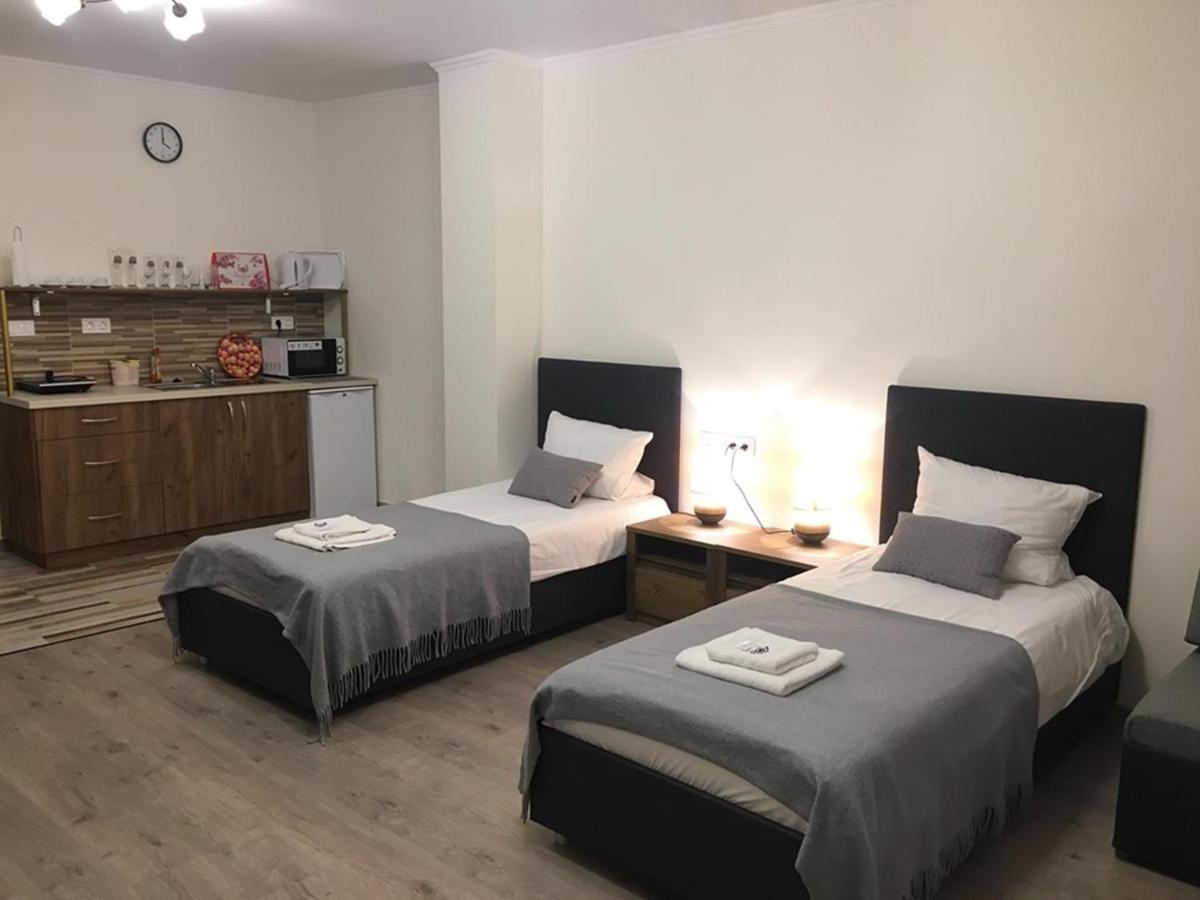 Aranykorona Apartmanhaz Mişcolţ Exterior foto