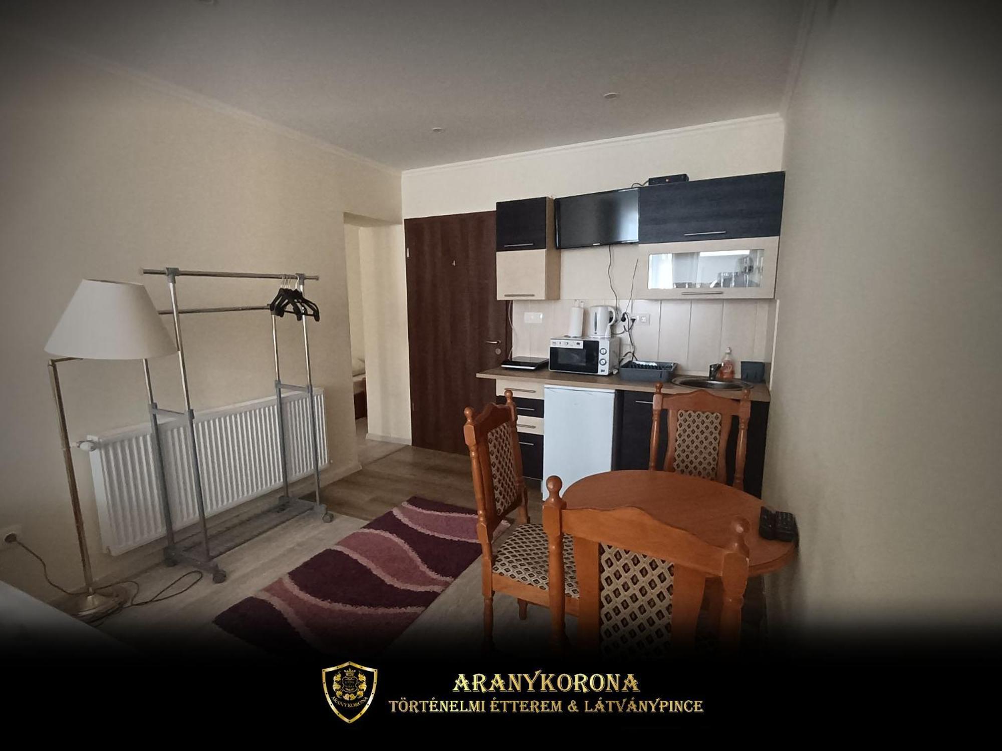 Aranykorona Apartmanhaz Mişcolţ Exterior foto
