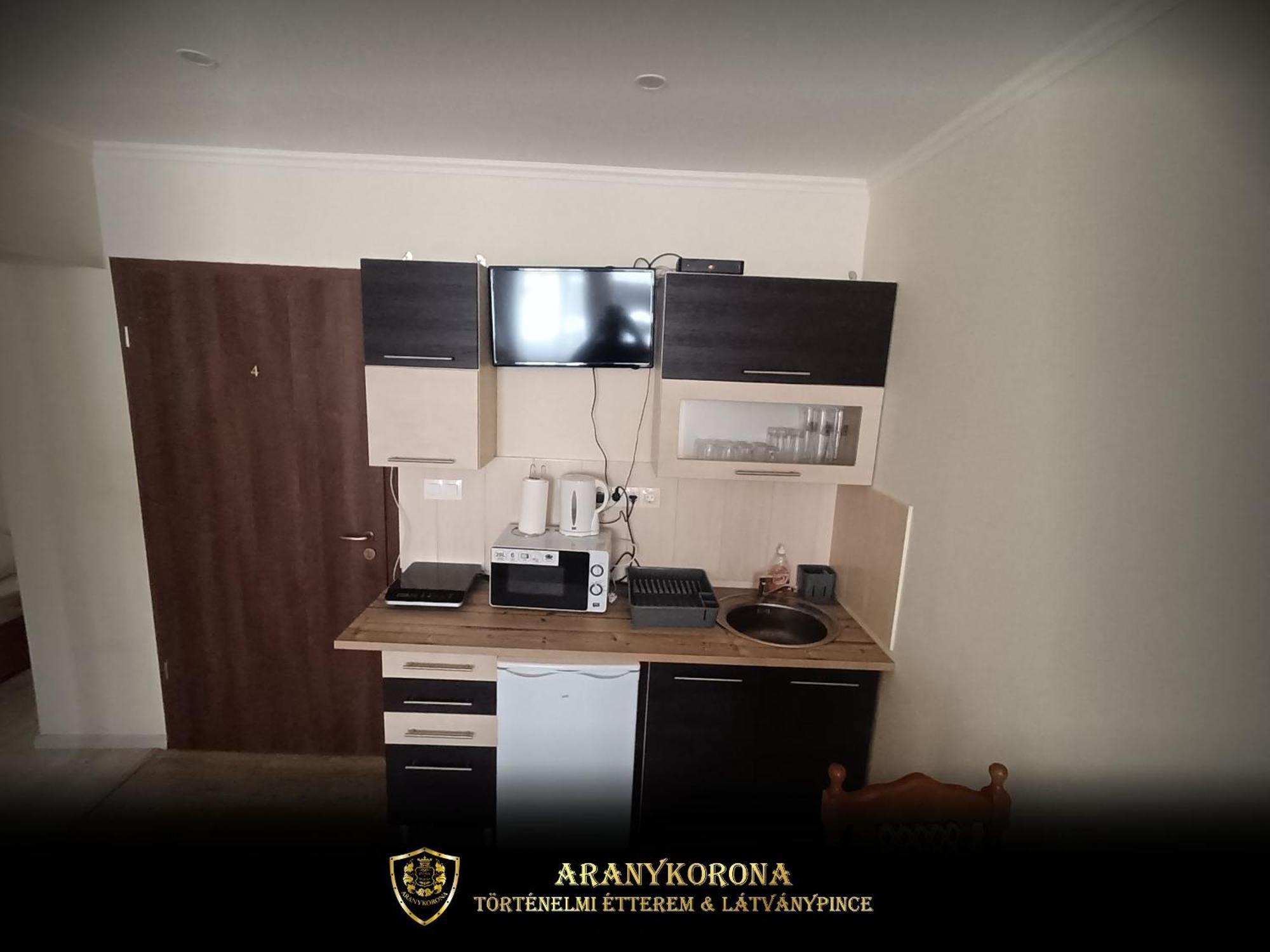 Aranykorona Apartmanhaz Mişcolţ Exterior foto