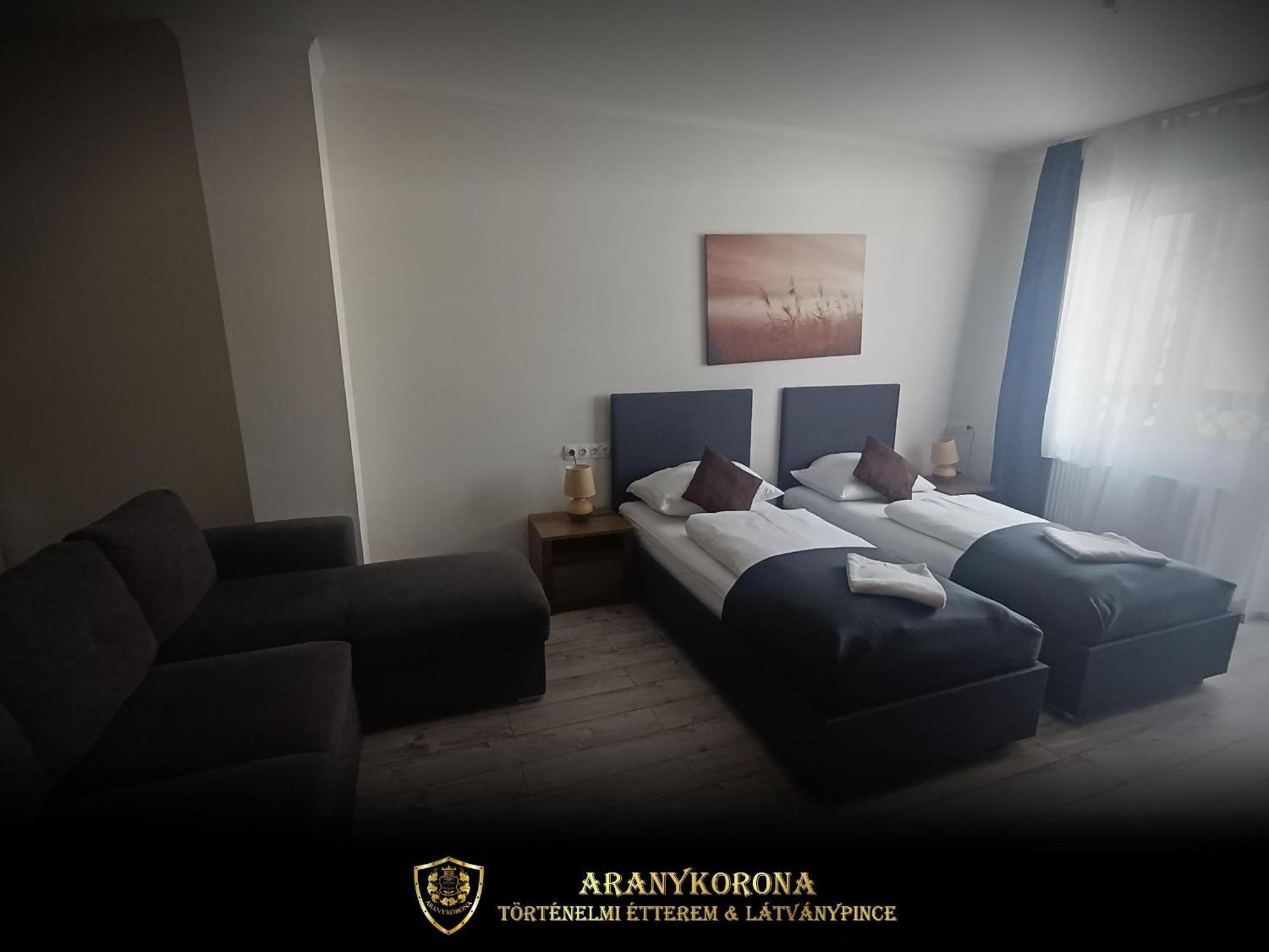 Aranykorona Apartmanhaz Mişcolţ Exterior foto